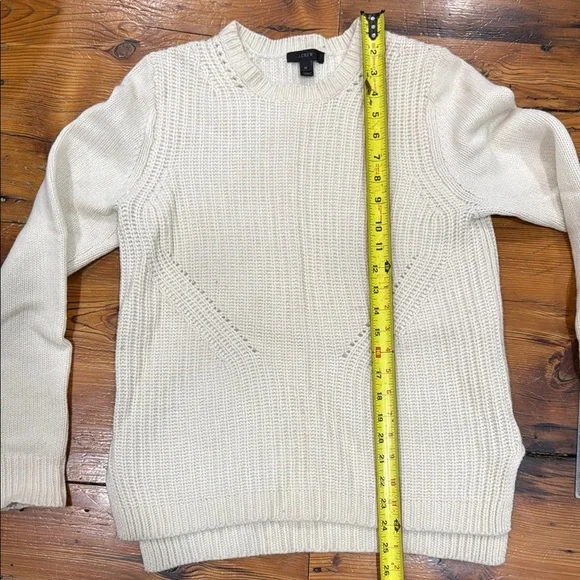 J.Crew Ivory Cream Knit Wool Sweater Size Medium - Picture 7 of 8